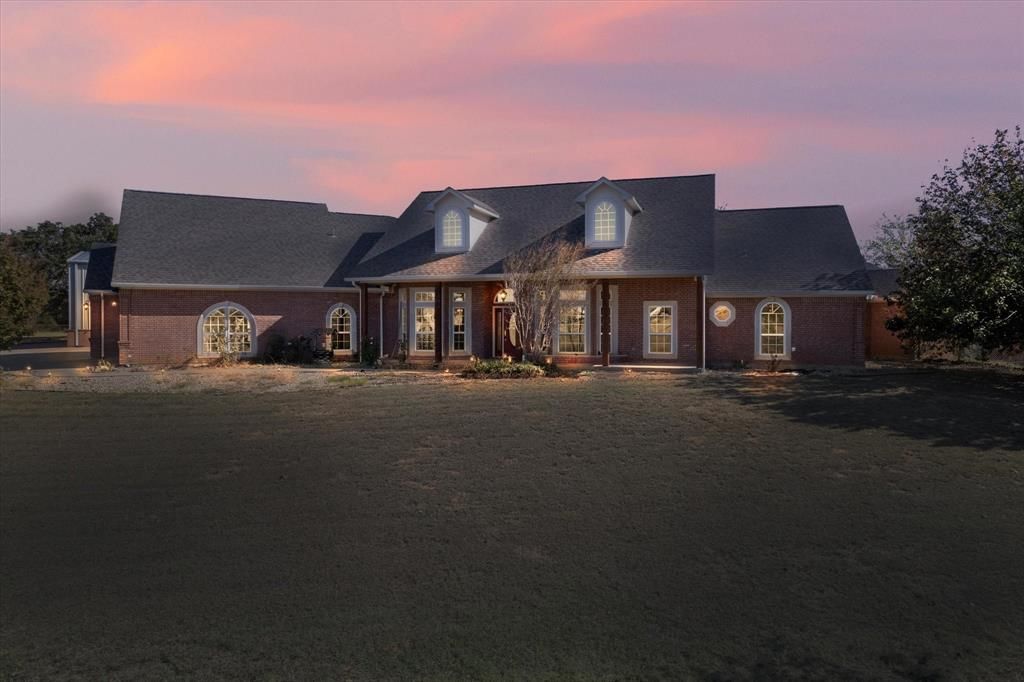 2525 Pecan Springs Road