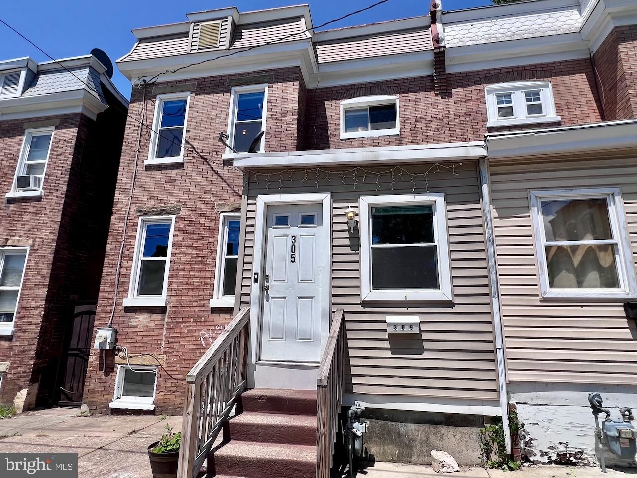 305 Delamore Place