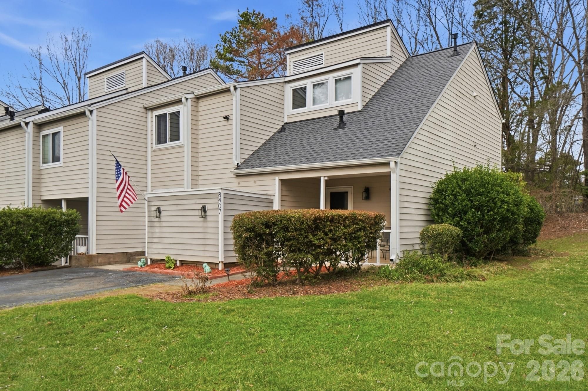 8407 Cricket Lake Drive