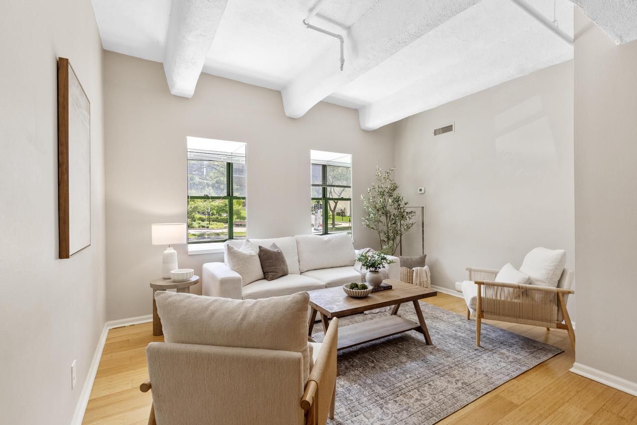 270 E Highland Avenue 113