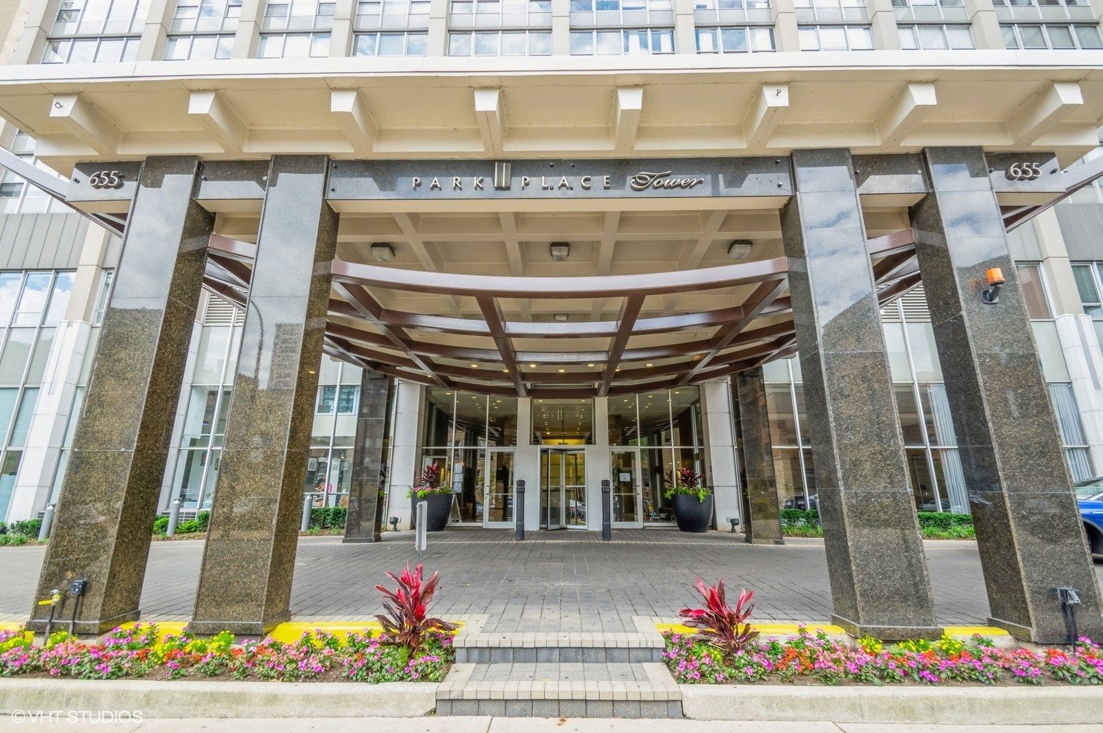 655 W Irving Park Road 2713