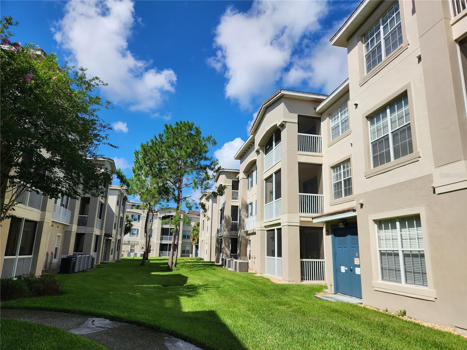 3351 Whitestone Circle 304