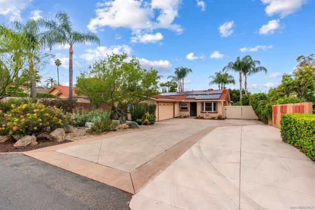 1121 Whispering Highlands Dr.