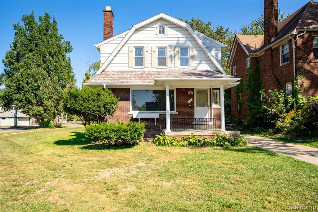 388 Lakewood Street