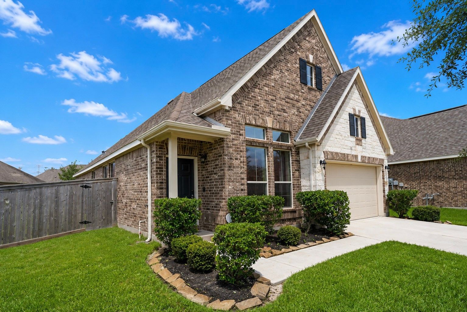 19827 Chapel Valley Ct