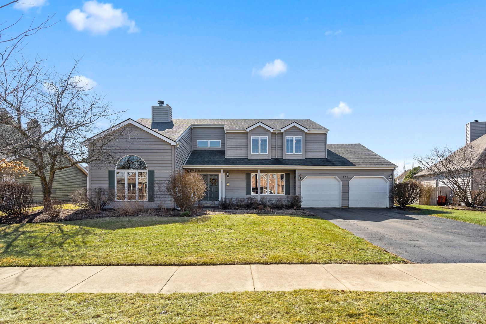731 Queens Gate Circle