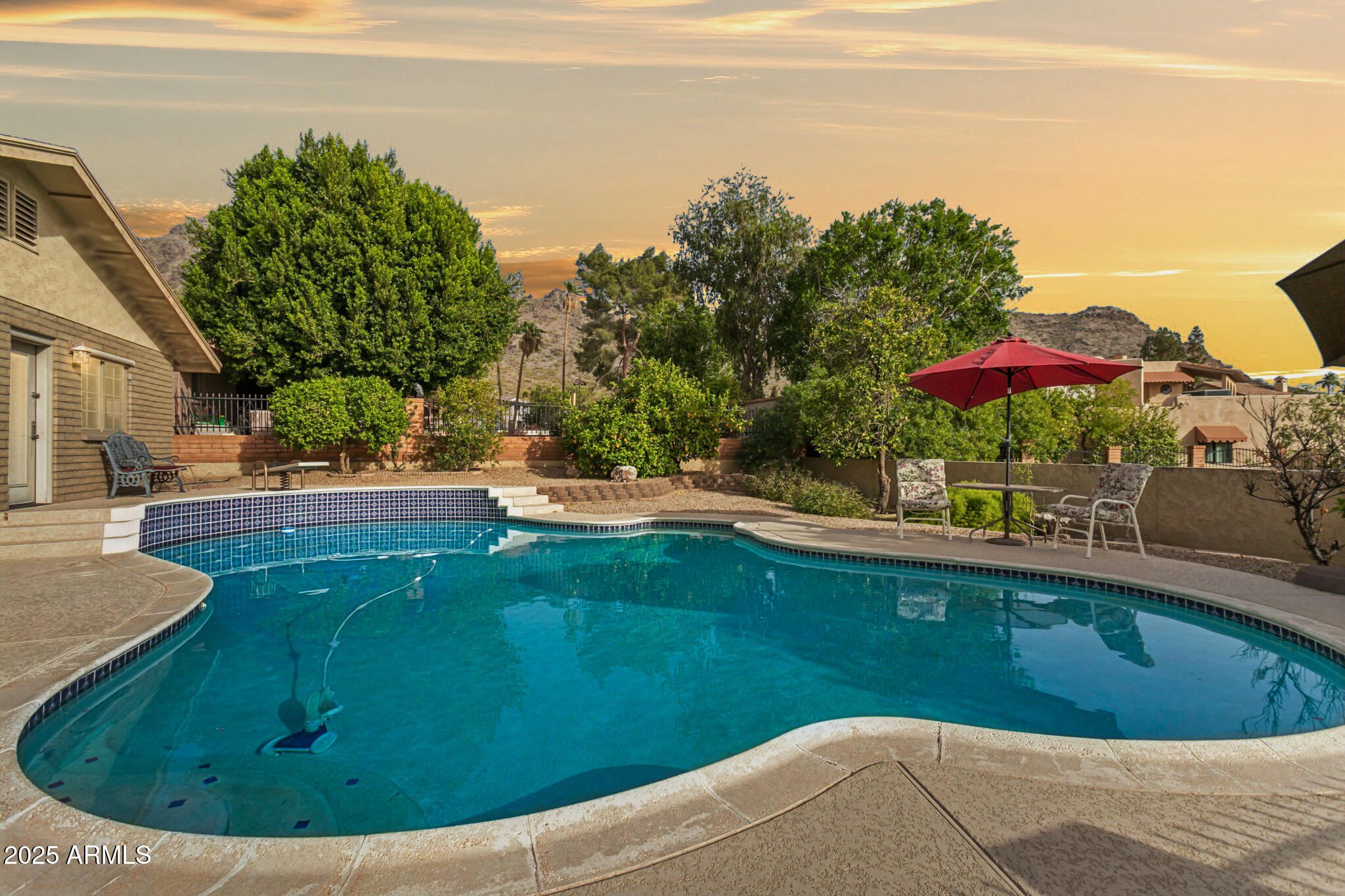 2231 E Orangewood Avenue