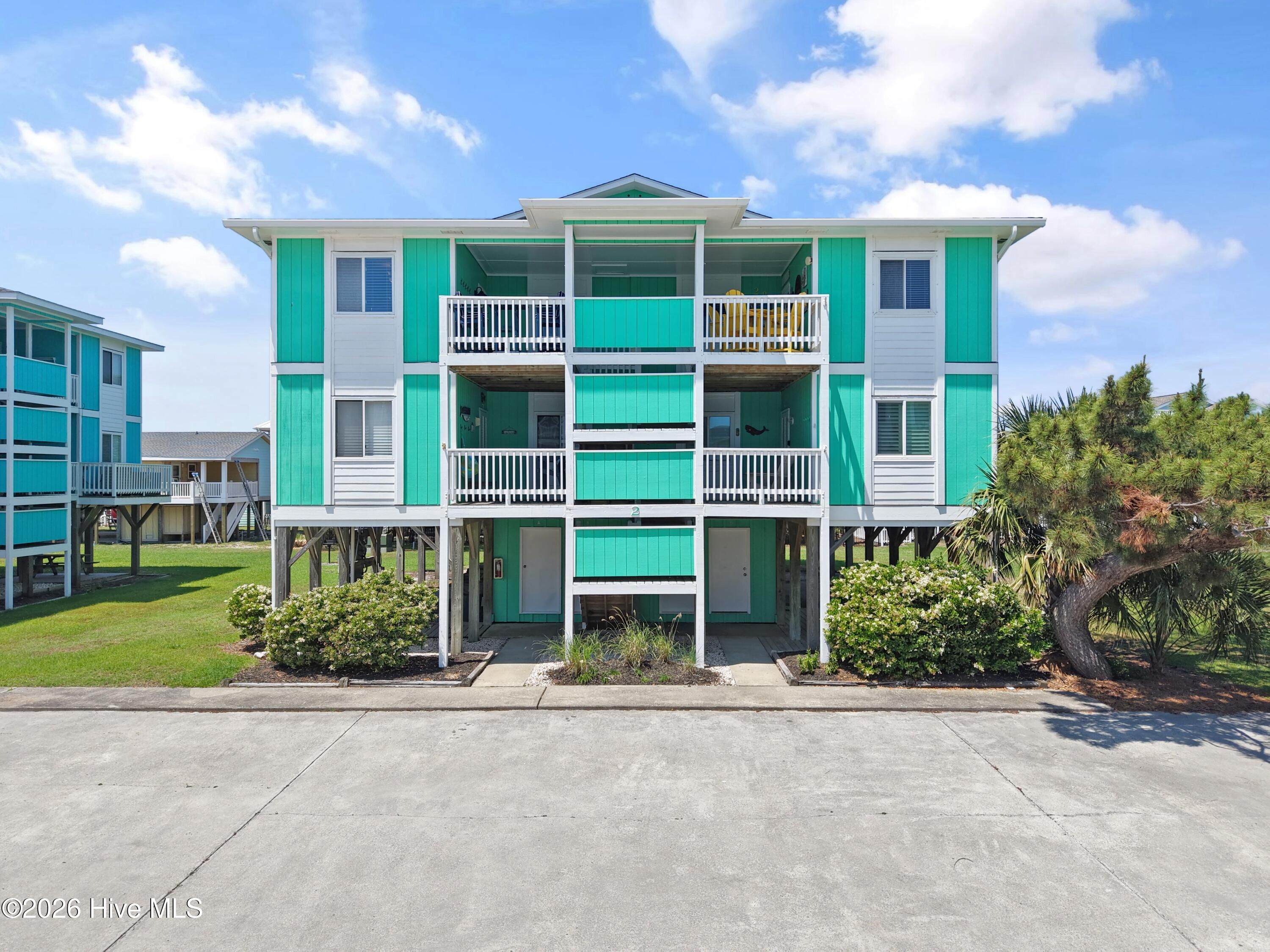 1068 Ocean Boulevard W # 2a