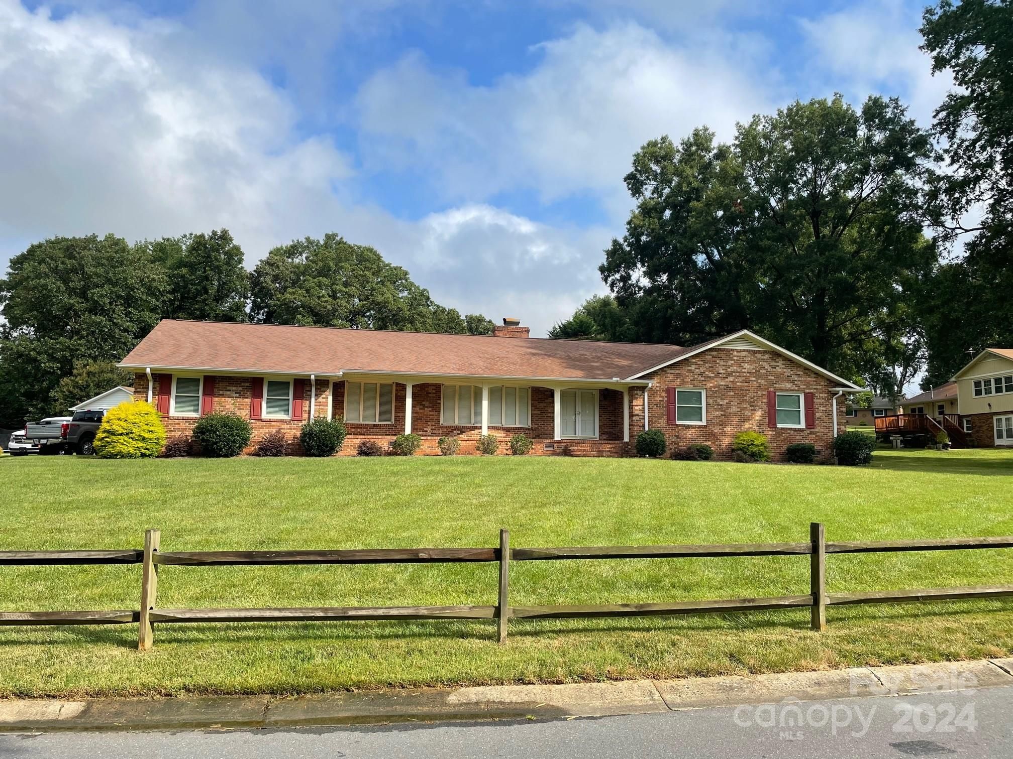 8415 Fallsdale Drive