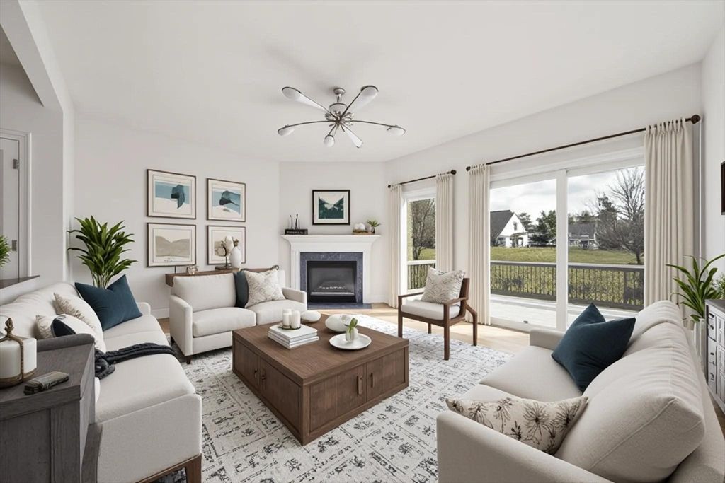 10 Spyglass Landing Dr 10