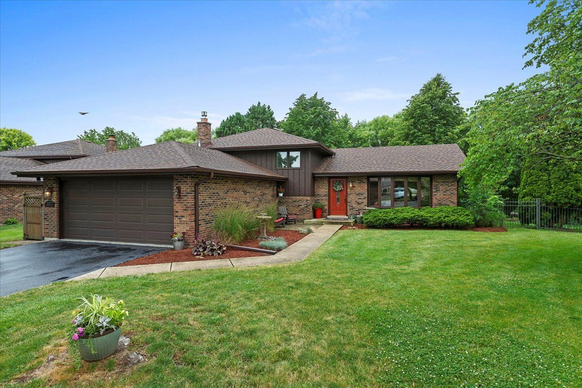 14450 Lakewood Lane