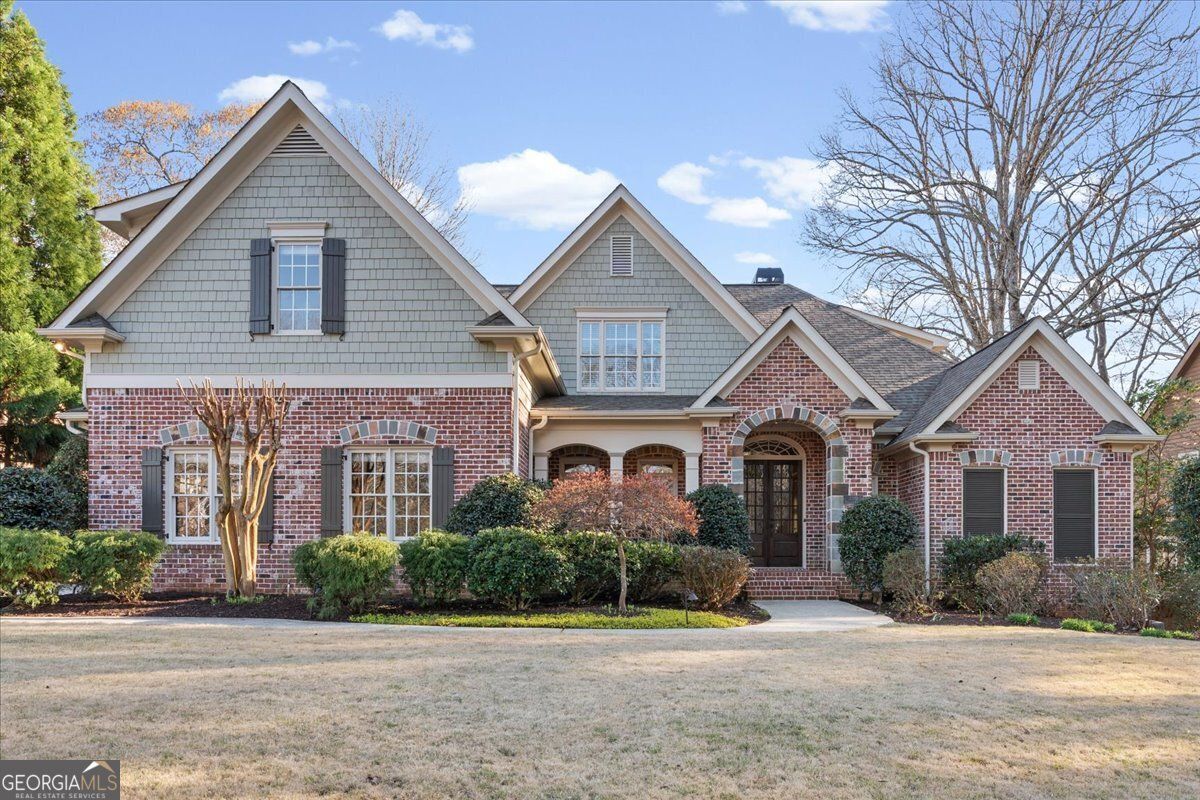 2310 Woodsfield Lane Ne