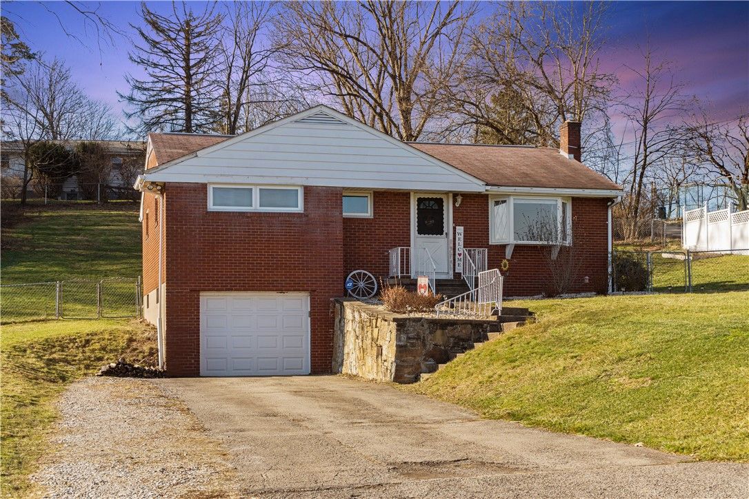 102 Deer Trail Rd