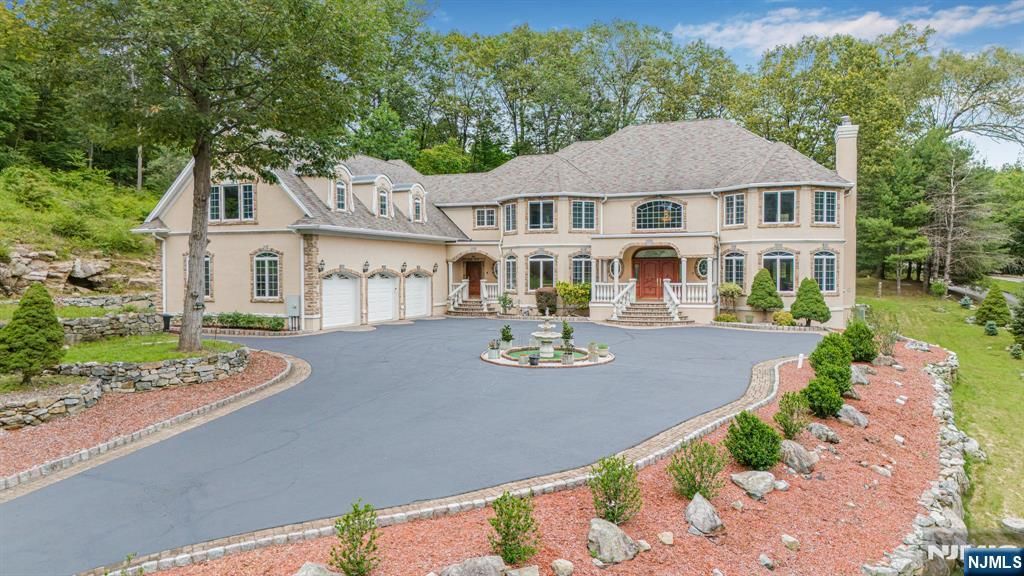 94 Saw Mill Road