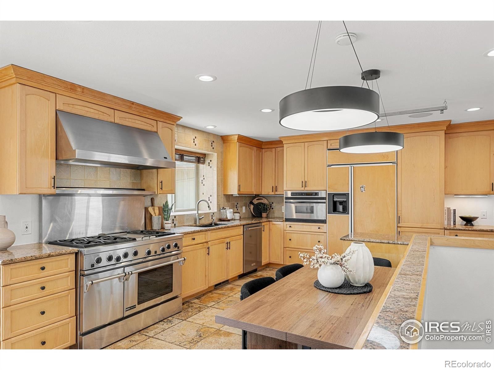 2101 Arapahoe Street