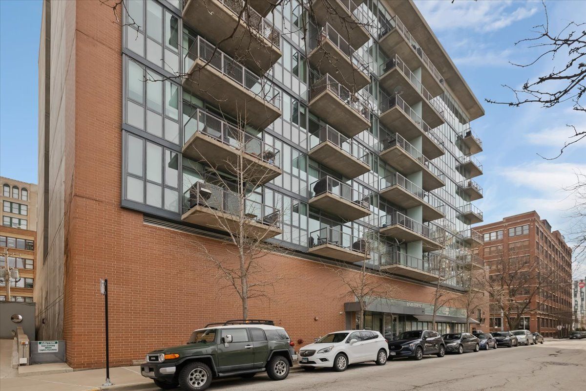 321 S Sangamon Street 508