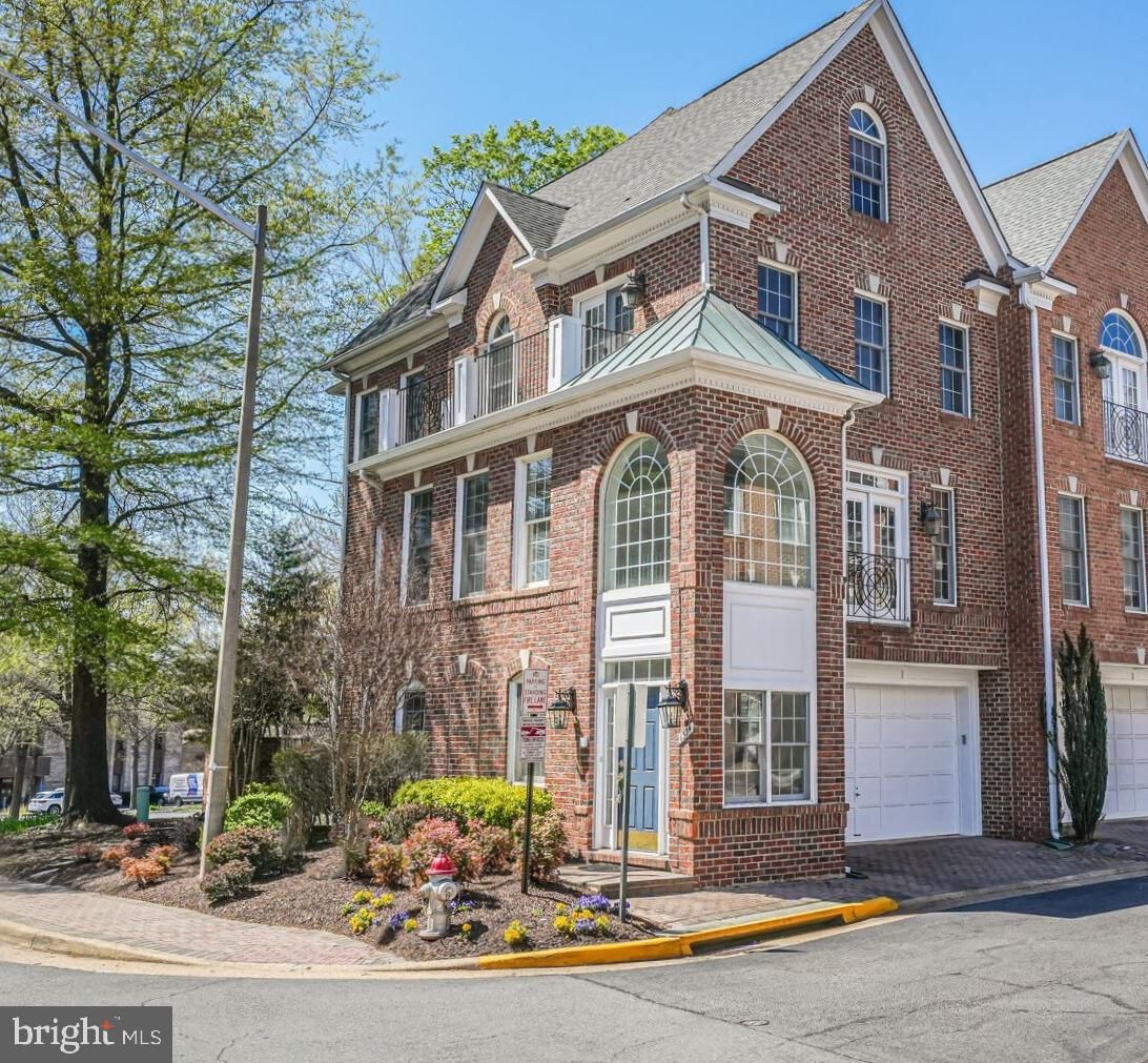 1334 Lessard Lane