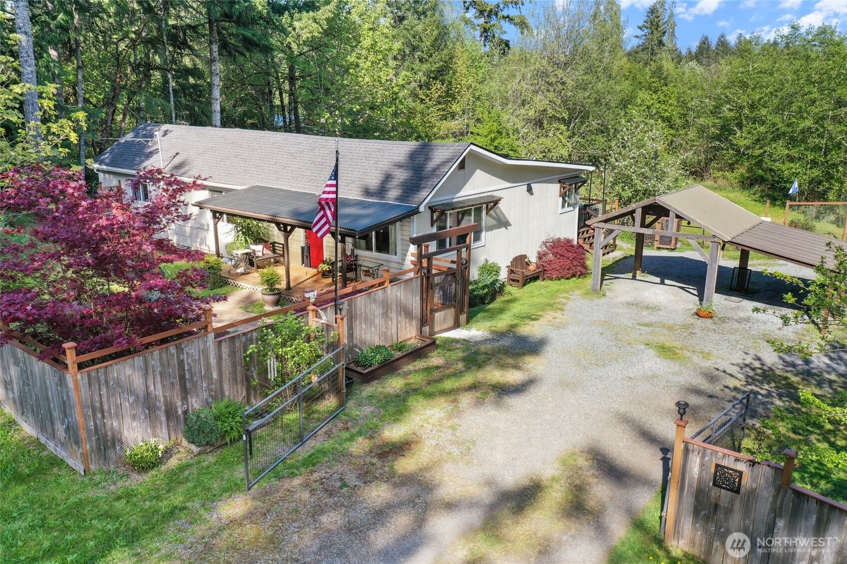 9120 Steamboat Island Road Nw