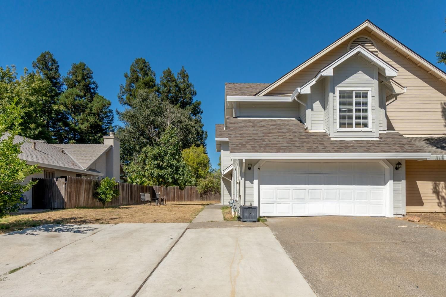9049 Laguna Springs Way