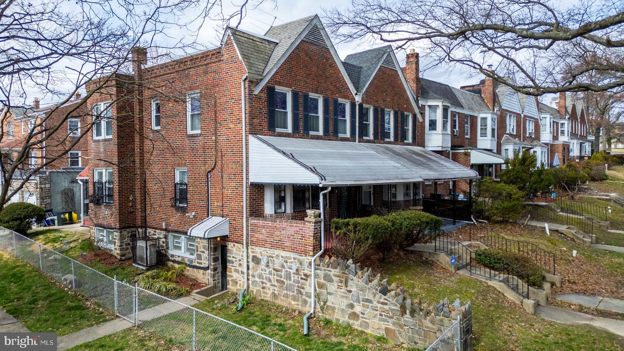 2500 N Longwood Street