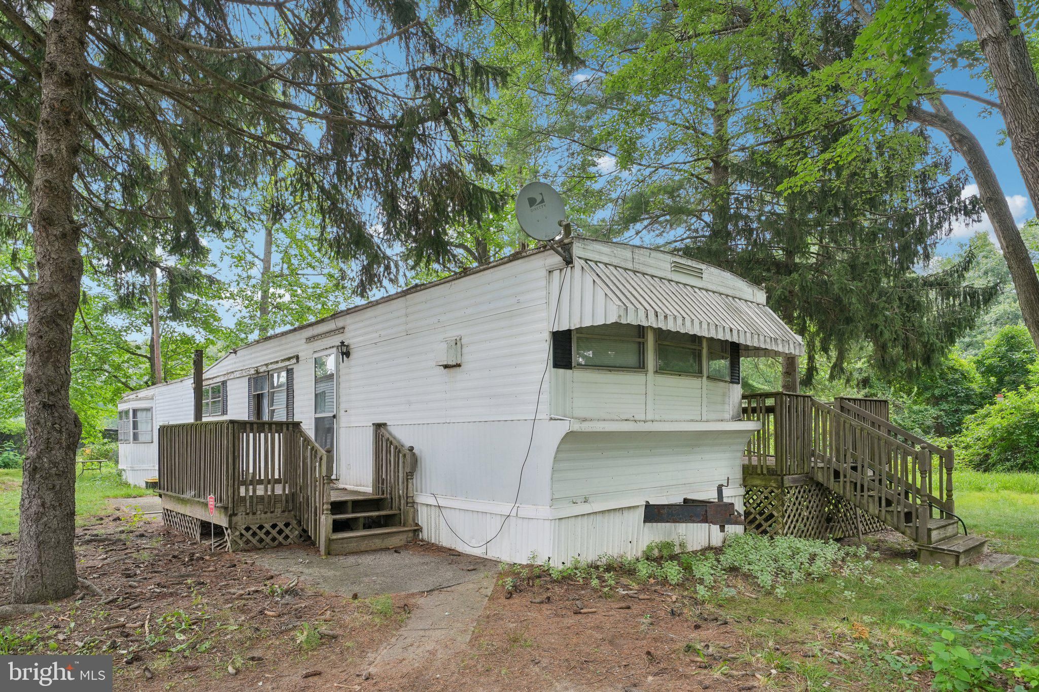 17 Daltons Mobile Home Park A017