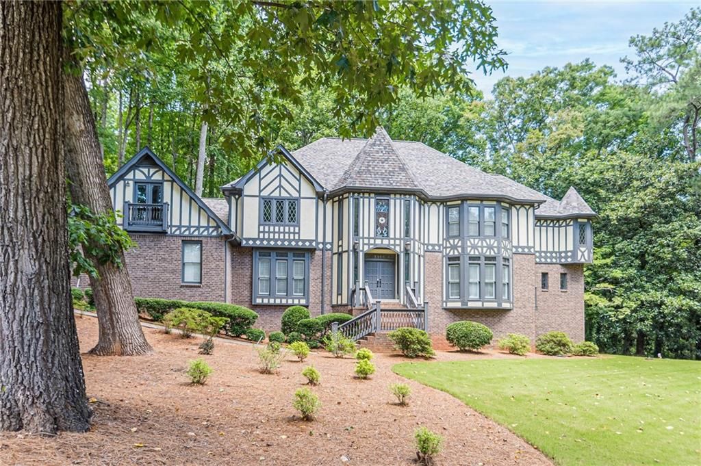 5460 Lichenhearth Court