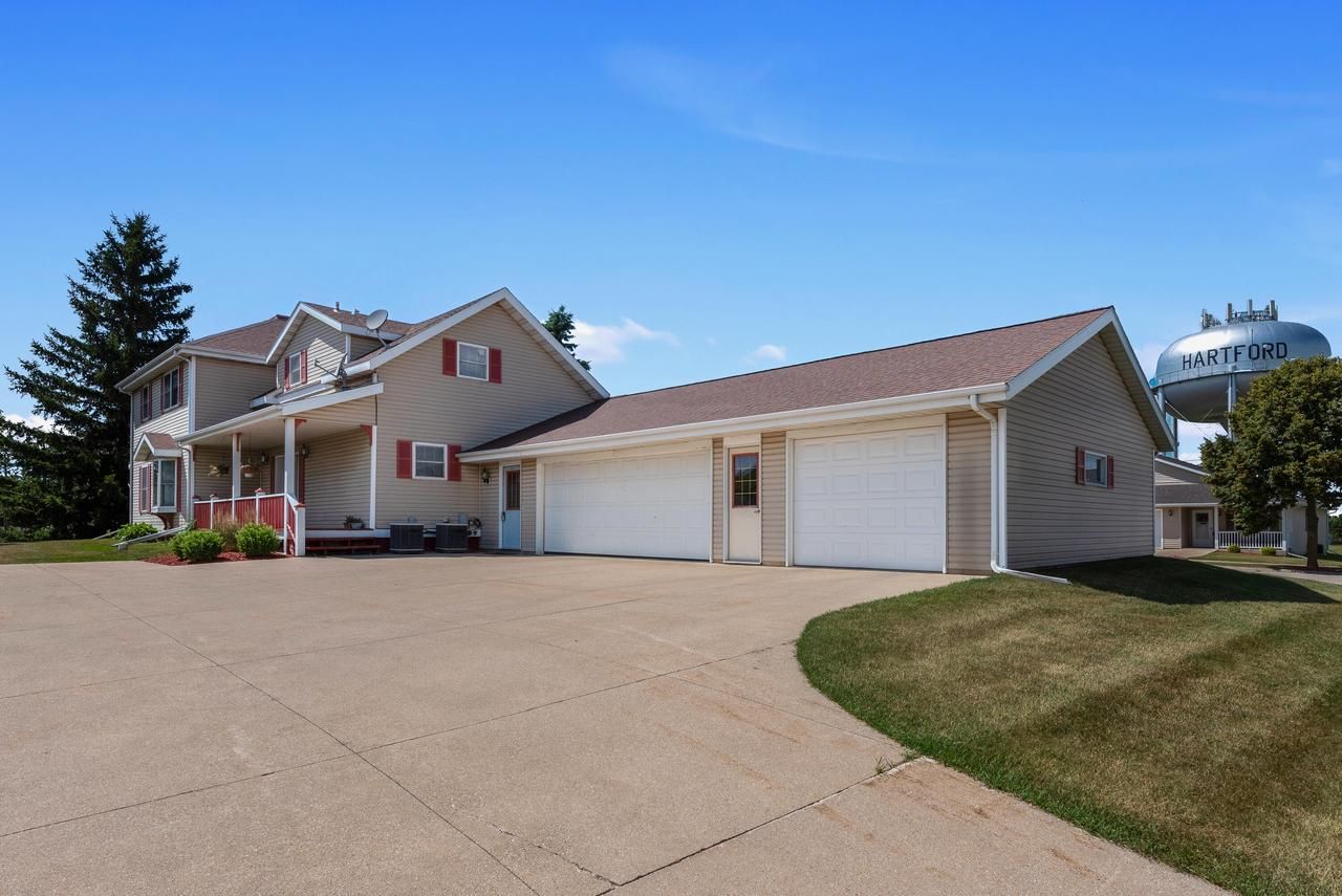 947 Broadmoore Drive 1702