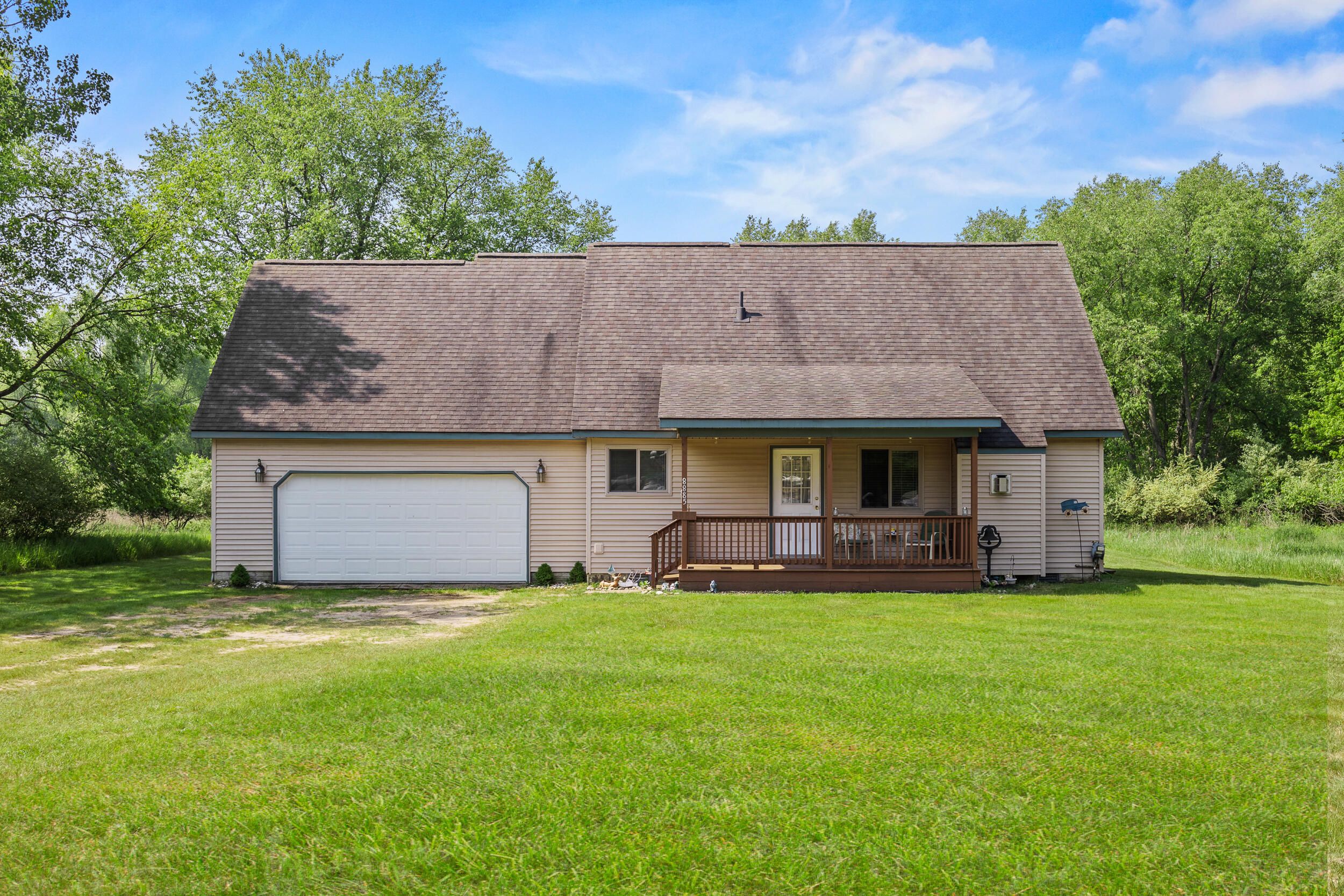 8885 Edgewater Drive