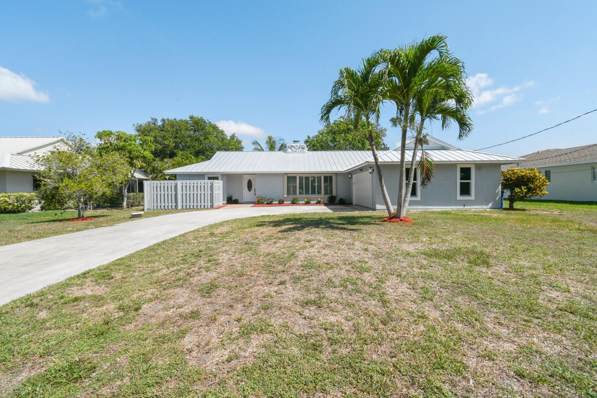 4873 Se Pilot Way
