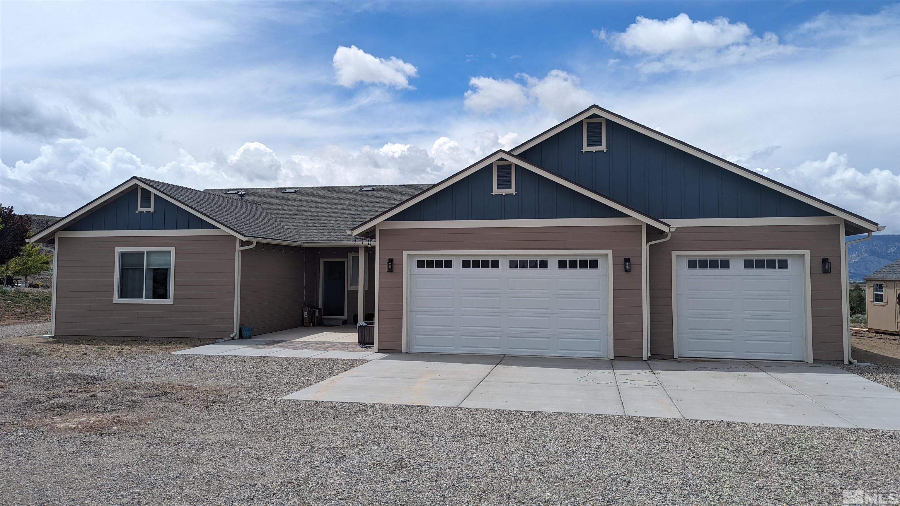 2550 East Valley