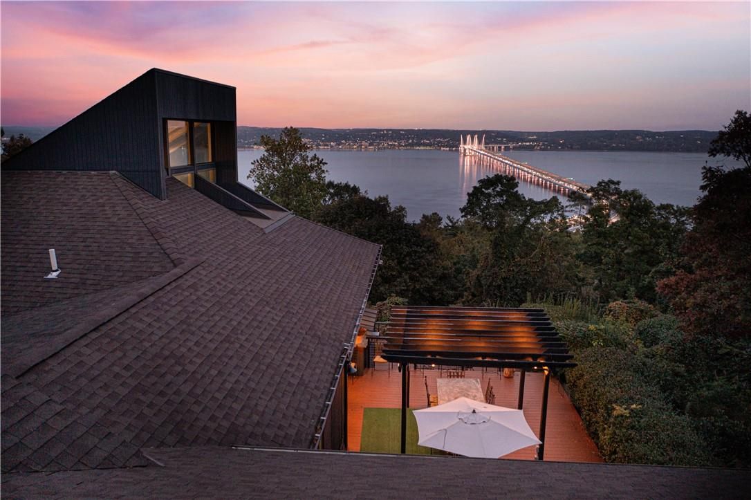 3 N Tweed Boulevard