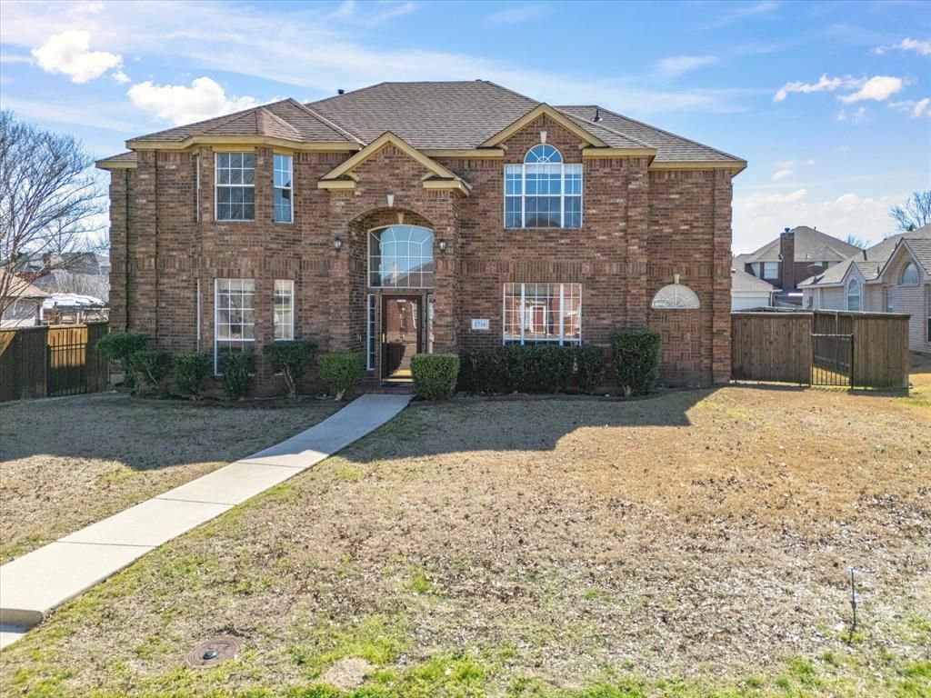 1716 Stonebridge Drive