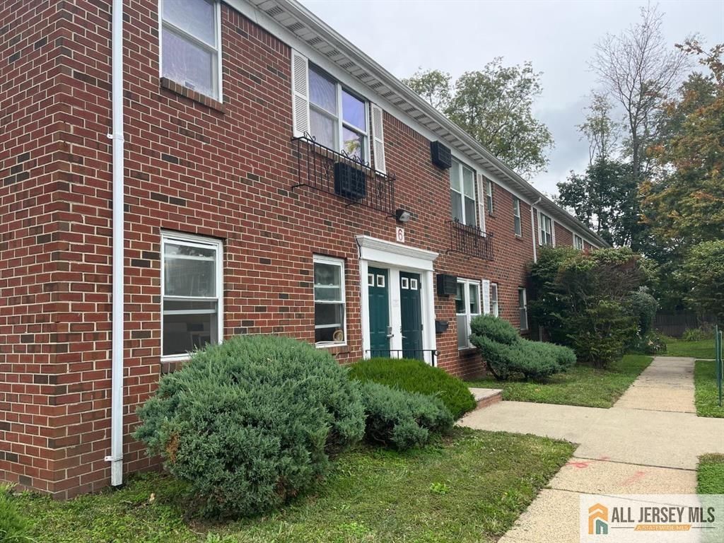 289 Main Street 6G