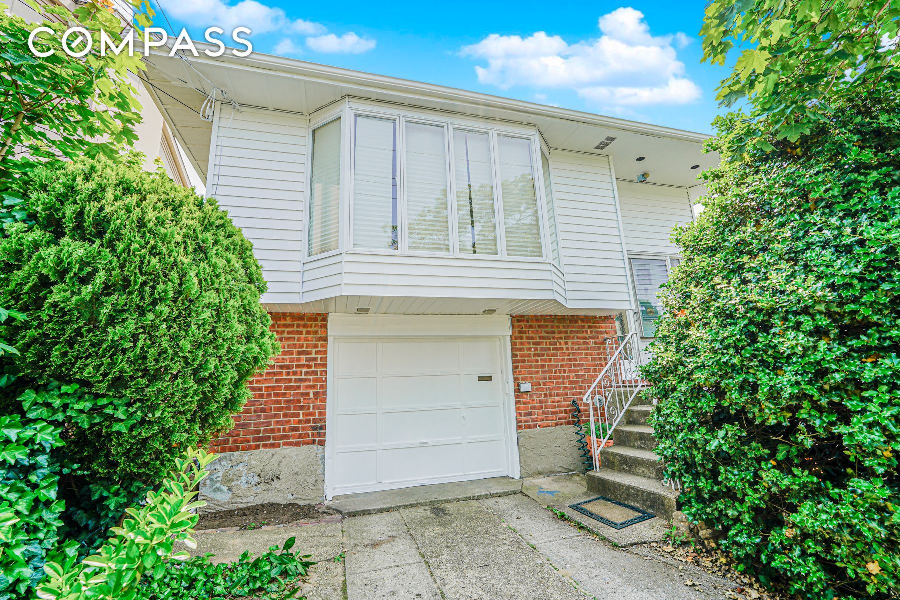 461 Mayfair Drive S
