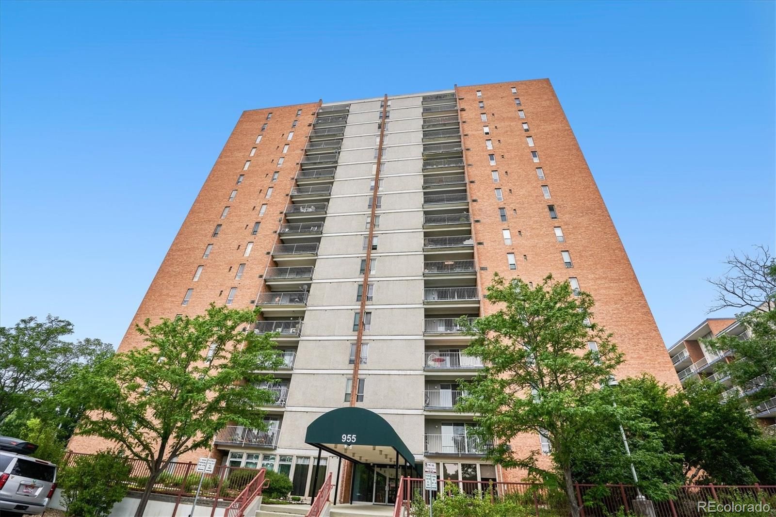 955 Eudora Street 808E