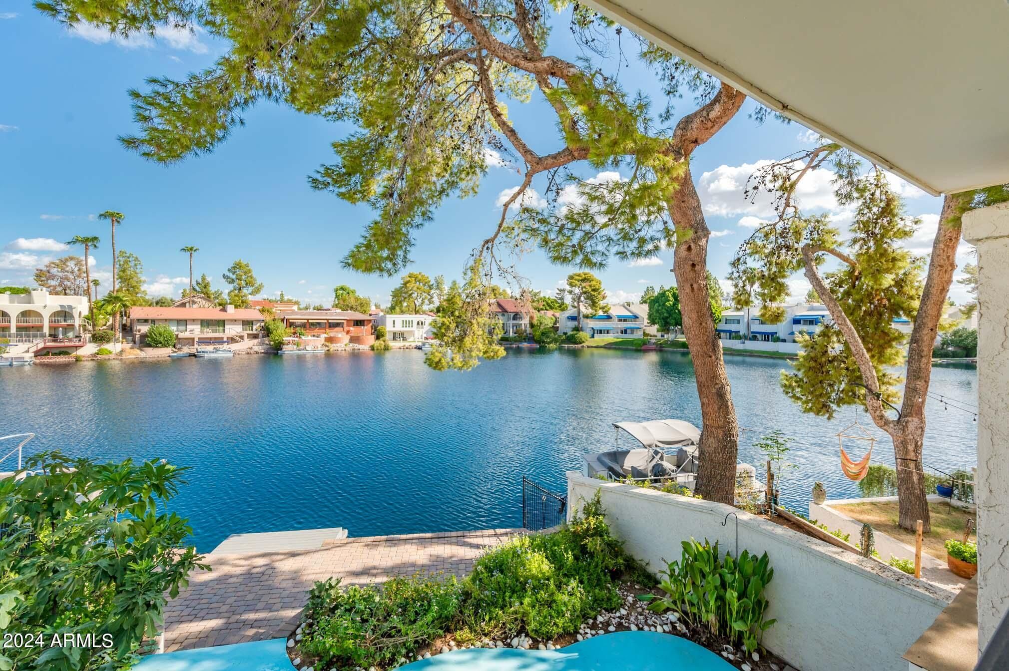 1104 E Driftwood Drive