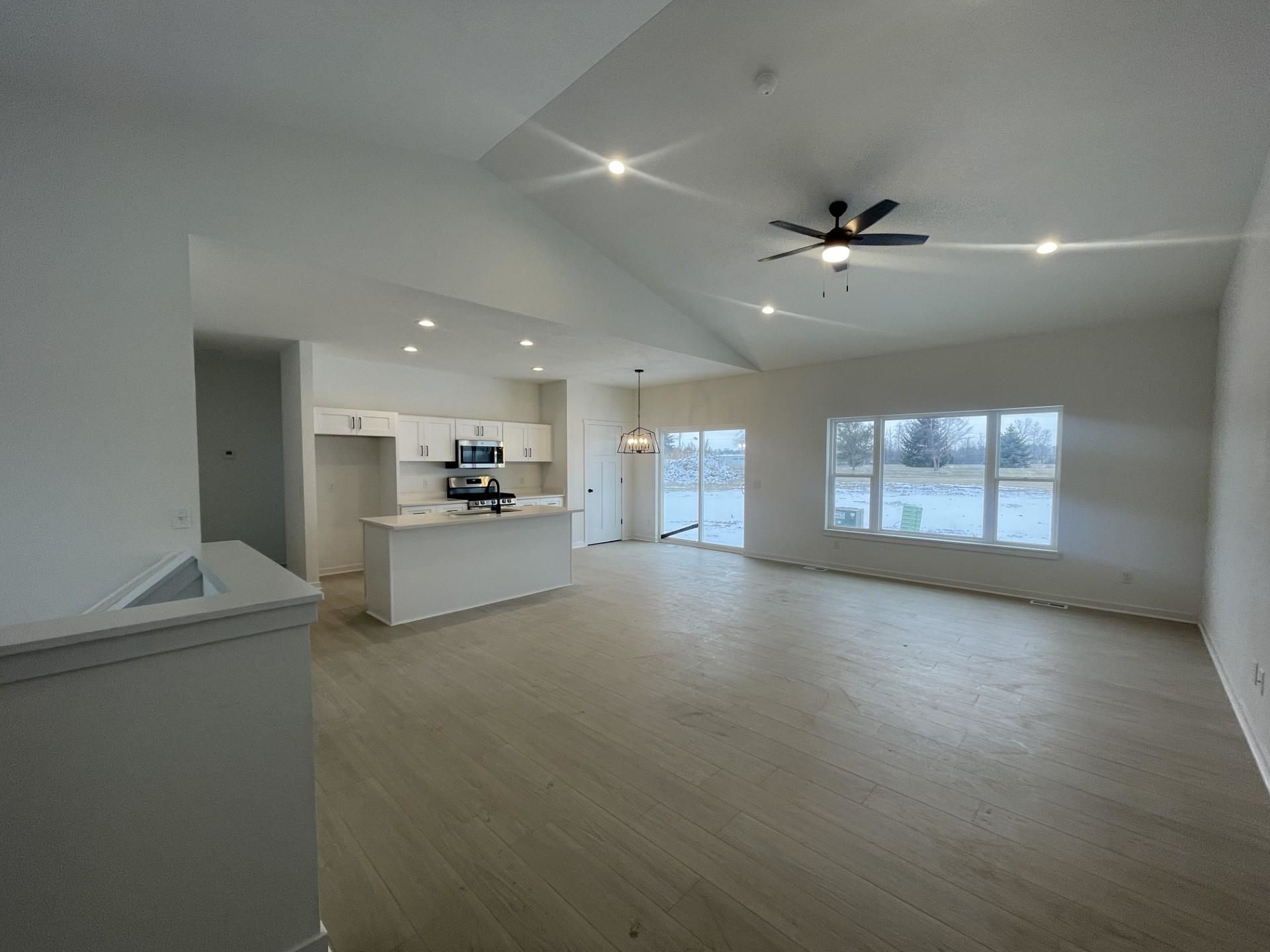 15557 Finley