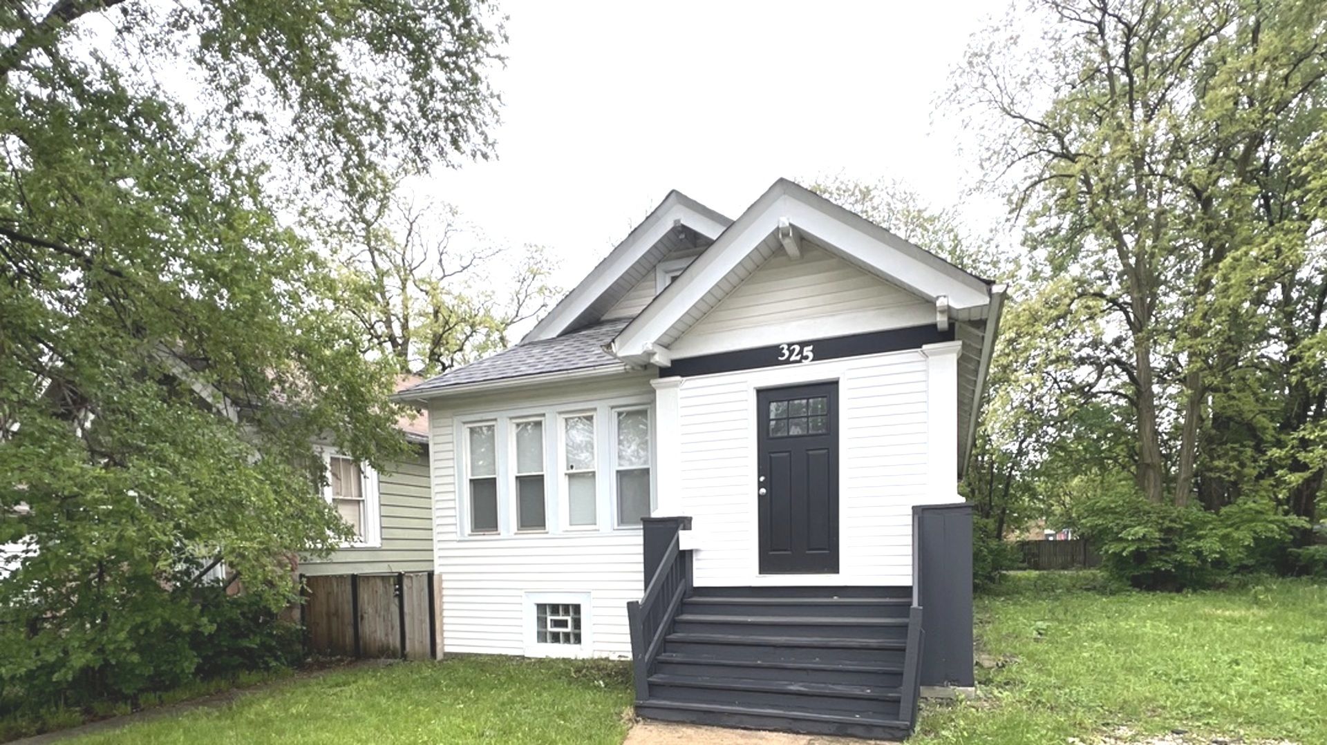 325 W 107th Street