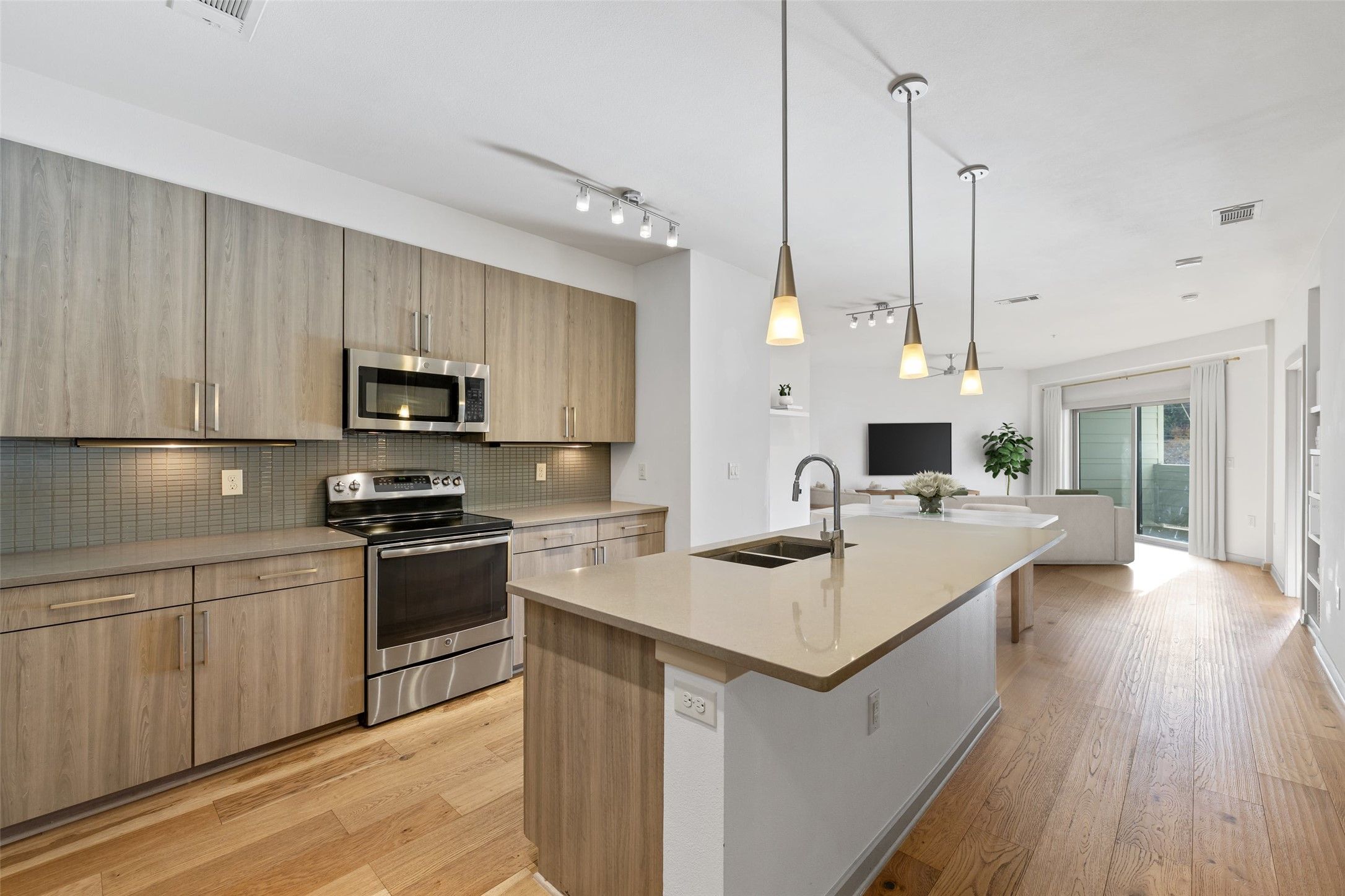 3600 S Lamar Boulevard 206