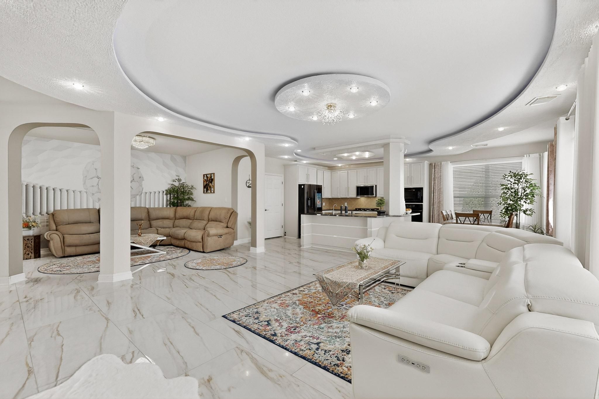 301 S Lynnwood Trail