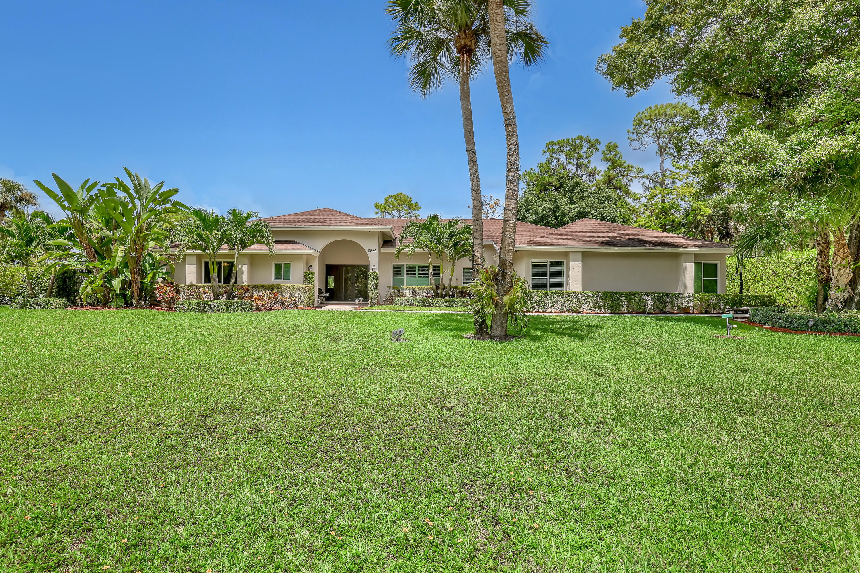 8659 Thousand Pines Circle