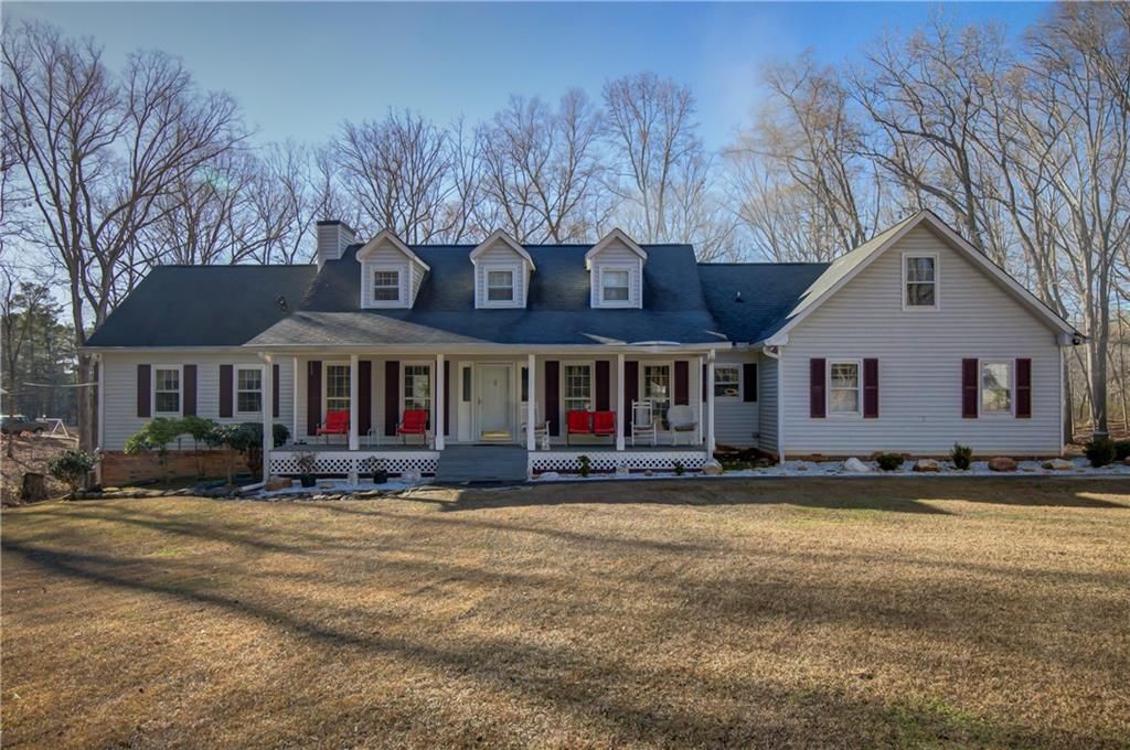 6450 Lake Sara Glen Drive