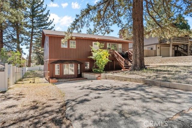6285 Conifer