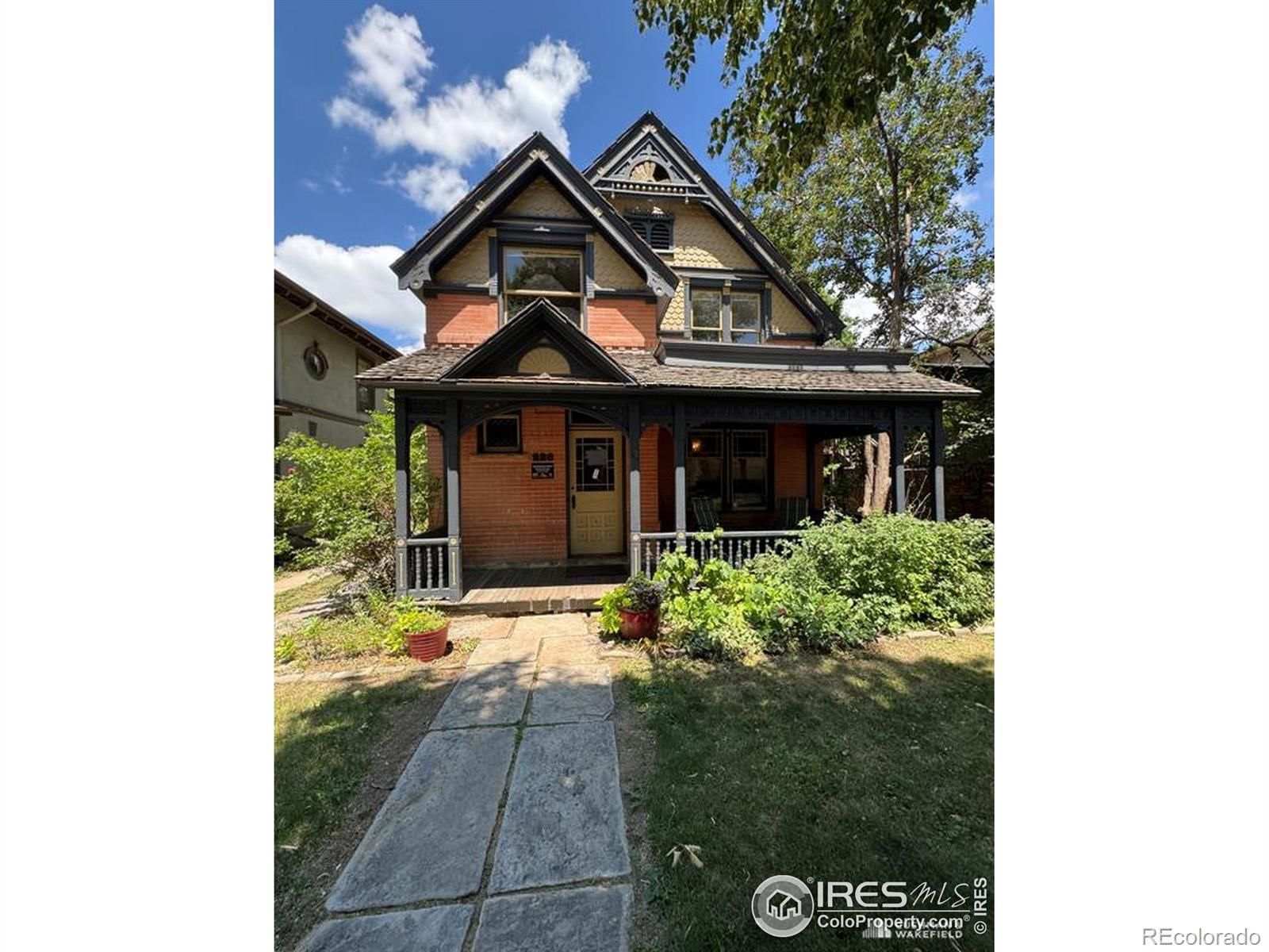 226 W Magnolia Street