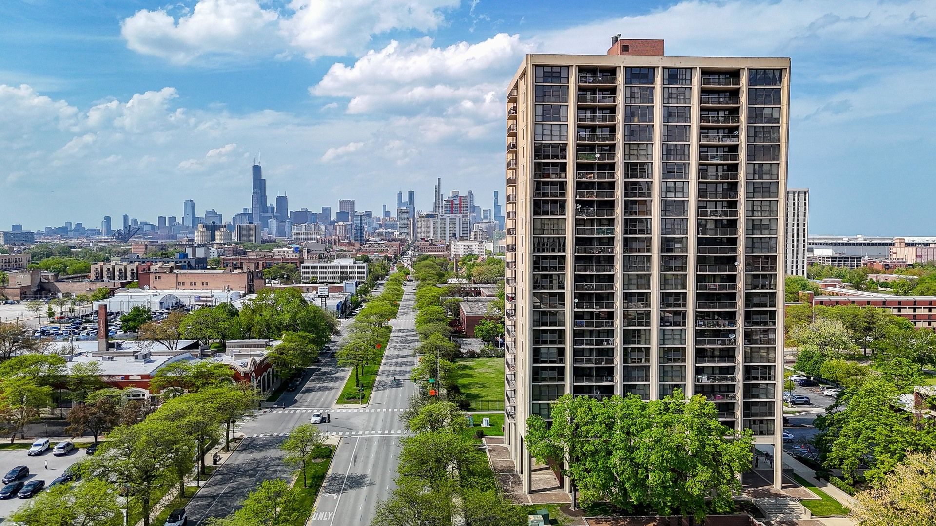 2901 S Michigan Avenue 1706