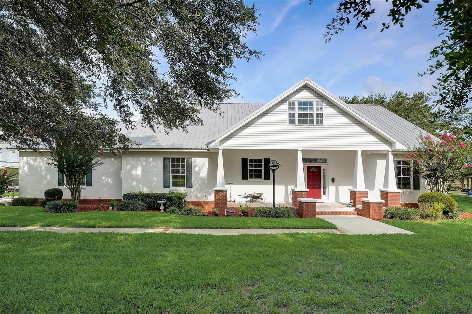 2906 N Kingsway Road