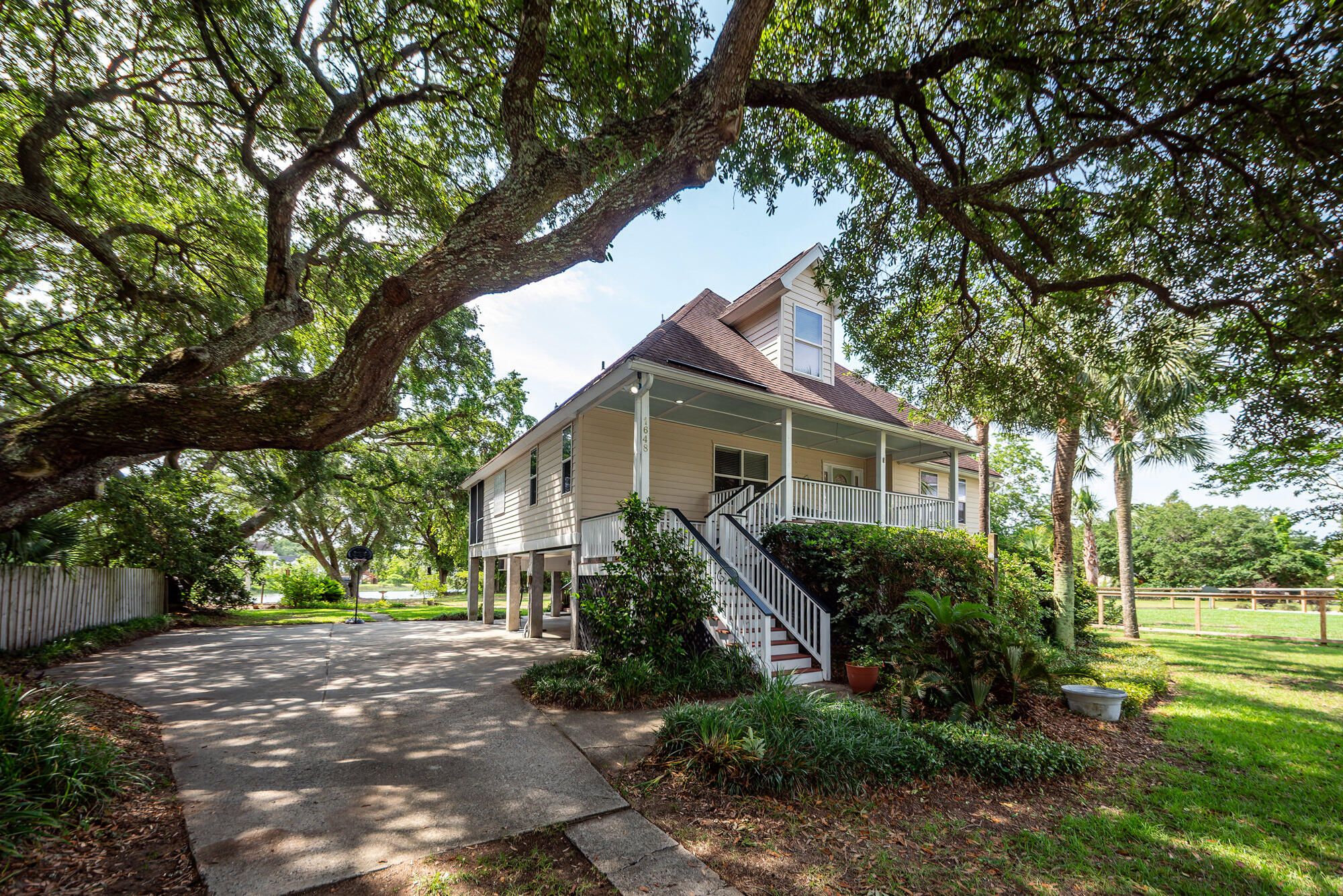 1648 Secessionville Road