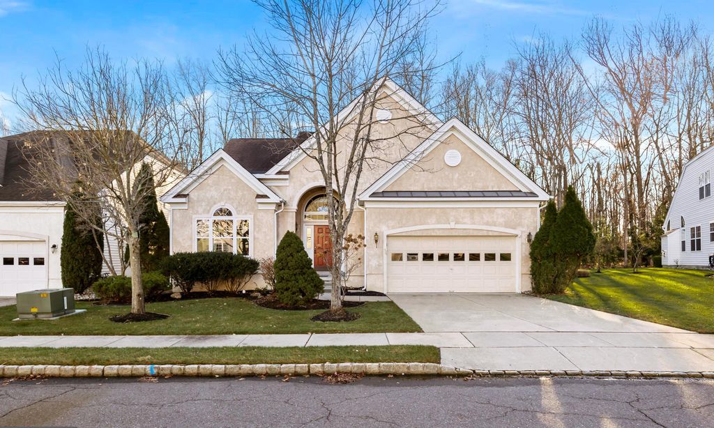 Legacy Oaks at Evesham