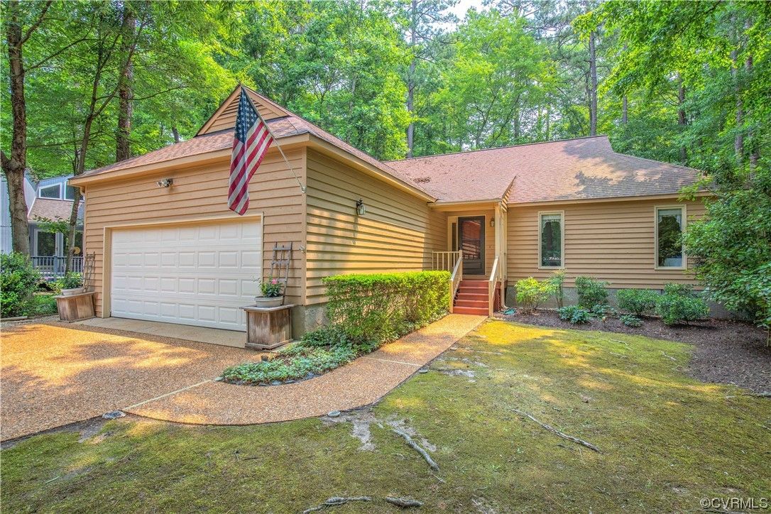 3905 Mctyres Cove Court