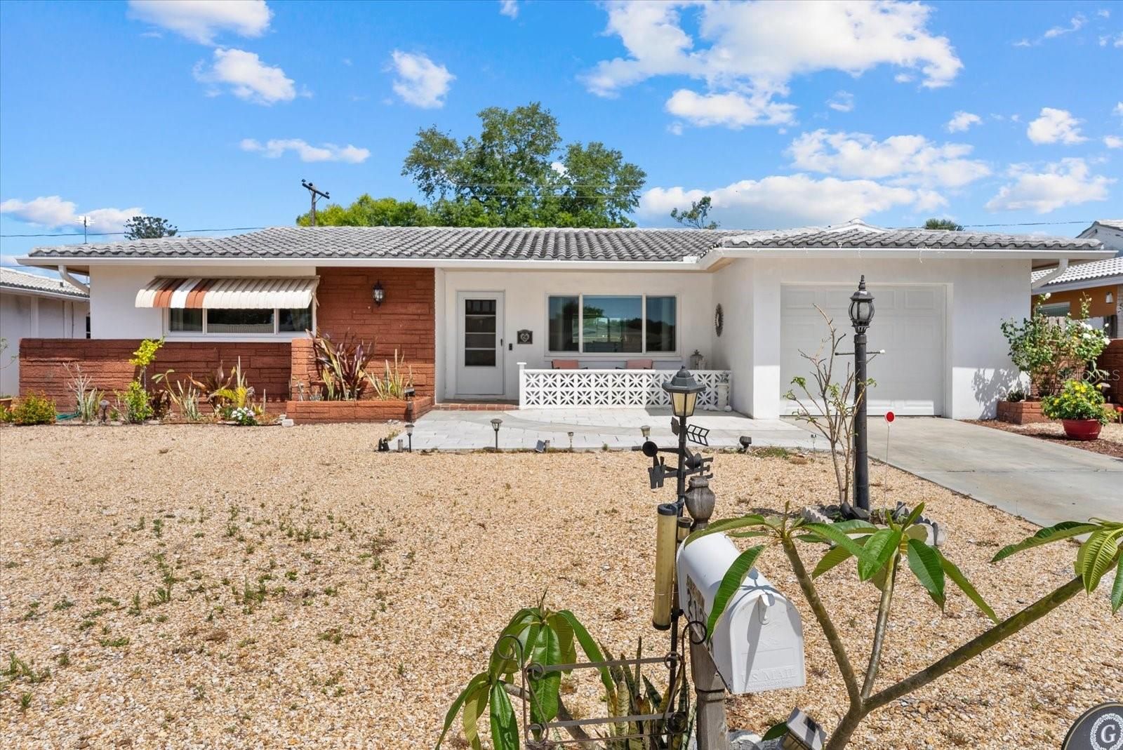 2124 Greenbriar Boulevard